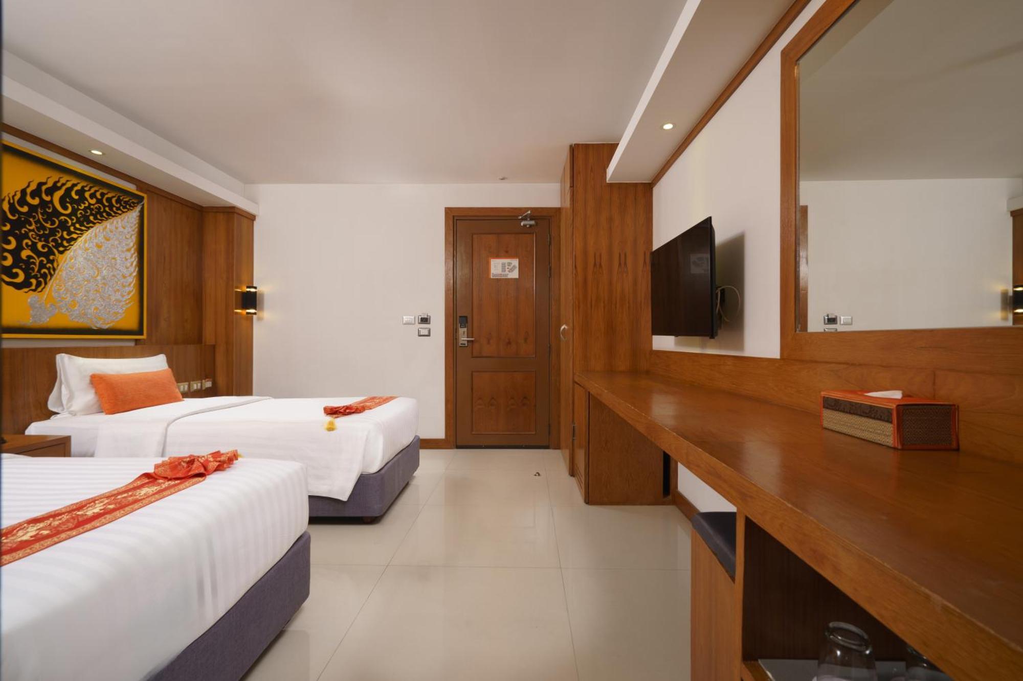 Chabana Kamala Hotel Extérieur photo